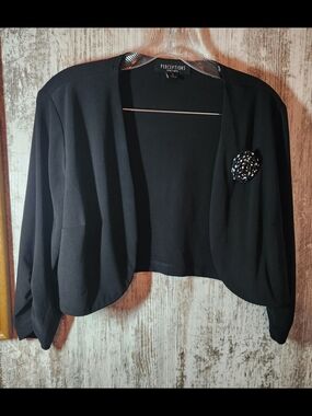 Perceptions Black Cropped Open-Front Bolero Attached Floral Accent Bunc Sleeves